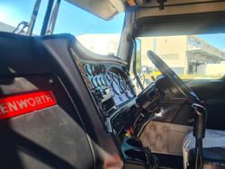 2017 Kenworth T909