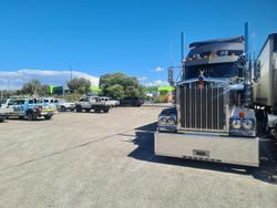 2017 Kenworth T909