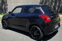 2017 Suzuki Swift GL Navigator