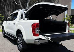 2017 Nissan Navara ST-X