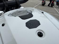 2024 Yamaha XSR700 WHITE/BLAC