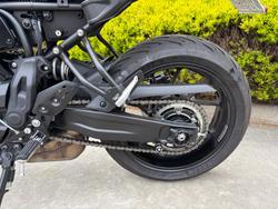 2024 Yamaha XSR700 WHITE/BLAC