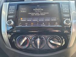 2025 NISSAN D23 ST NAVARA 4X4 2.3 DSL AUTO DC ST WHITE PEARL