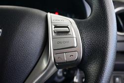 2019 Nissan Navara RX