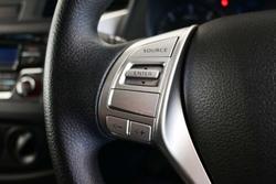 2019 Nissan Navara RX