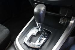 2019 Nissan Navara RX