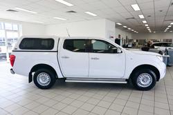 2019 Nissan Navara RX