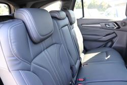 2025 Isuzu MU-X LS-T