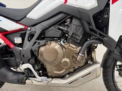 2024 Honda 2024 Honda 1100CC CRF1100A3 AFRICA TWIN ES Road