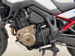 2024 Honda 2024 Honda 1100CC CRF1100A3 AFRICA TWIN ES Road