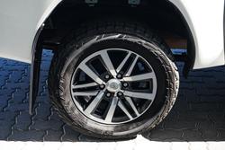 2019 Toyota Hilux SR5