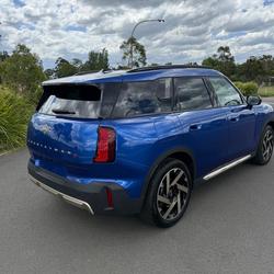 2024 MINI Countryman S Favoured