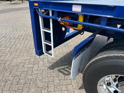 2025 CIMC 45' / 13.7M Flat Top B Trailer, In Brisbane Blue