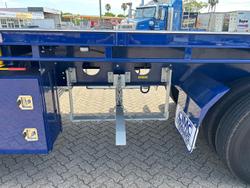 2025 CIMC 45' / 13.7M Flat Top B Trailer, In Brisbane Blue