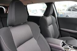 2025 Mitsubishi Outlander ES