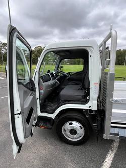 2025 Fuso Canter 515 White