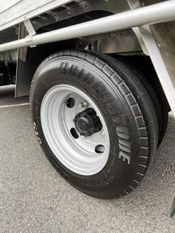 2025 Fuso Canter 515 White