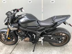 2025 Honda CB650R E-Clutch