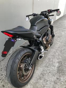 2025 Honda
CB650R E-Clutch