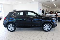 2024 Mitsubishi ASX ES