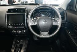 2024 Mitsubishi ASX ES