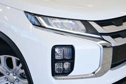 2025 Mitsubishi ASX LS