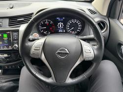 2021 Nissan Navara ST-X