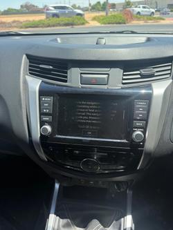 2021 Nissan Navara ST-X