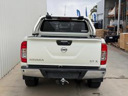 2021 Nissan Navara ST-X