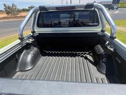 2021 Nissan Navara ST-X