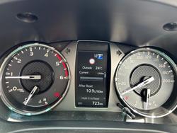 2025 Toyota Hilux SR5 48V