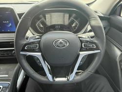 2022 LDV D90 Executive