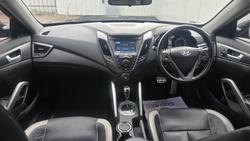 2014 Hyundai Veloster SR Turbo
