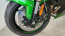 2018 Kawasaki Ninja H2 SX SE (ZX10002B) Ninja H2 Green
