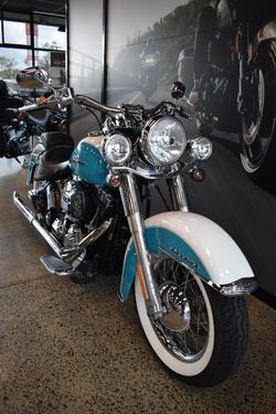 2017 Harley-davidson FLSTN SOFTAIL DELUXE crushed ice/ teal