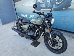 2025 ROYAL ENFIELD (SEE ALSO ENFIEL SHOTGUN 650 Green