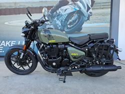 2025 ROYAL ENFIELD (SEE ALSO ENFIEL SHOTGUN 650 Green