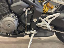 2025 Triumph Speed Triple RS 1200 Speed Triple Black