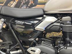 2025 Triumph Speed Twin 900 Speed Twin Silver