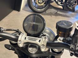 2025 Triumph Speed Twin 900 Speed Twin Silver