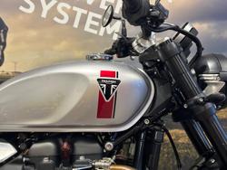 2025 Triumph Speed Twin 900 Speed Twin Silver