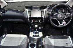 2022 Nissan Navara ST