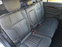 2025 Isuzu MU-X X-TERRAIN