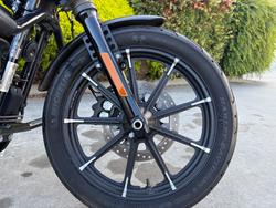 2019 HARLEY-DAVIDSON XL883N IRON 883 Black