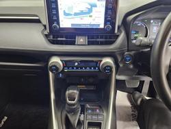 2021 Toyota RAV4 GXL AXAH52R Glacier White