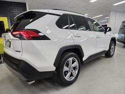 2021 Toyota RAV4 GXL AXAH52R Glacier White