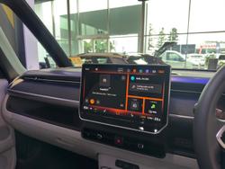 2025 Volkswagen ID. Buzz Pro BEV560