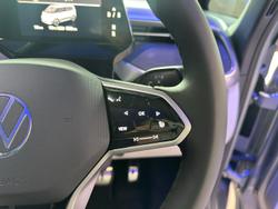 2025 Volkswagen ID. Buzz Pro BEV560