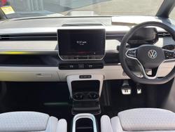 2025 Volkswagen ID. Buzz Pro BEV560