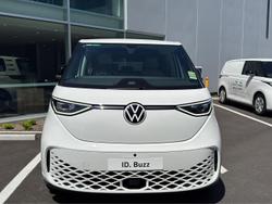 2025 Volkswagen ID. Buzz Pro BEV560